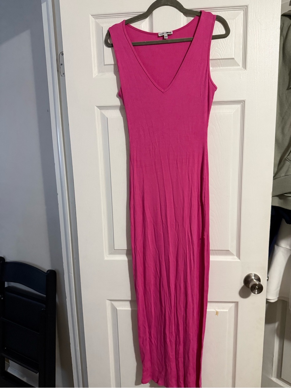 Sleeveless V-Neck Maxi Dress in Bright Pink